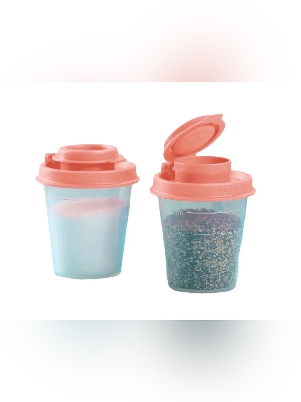2 NEW TUPPERWARE SALT & PEPPER MIDGETS SHAKERS TUPPER MINI SMALL SHEER BOTTOM